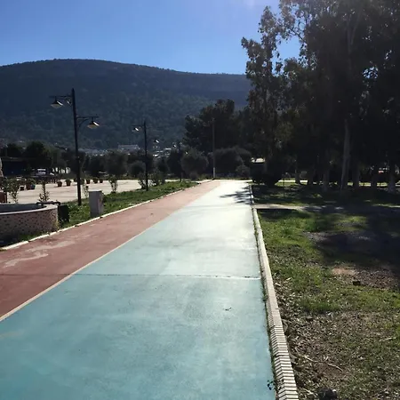 Palace Ξενοδοχείο με διαμερίσματα *